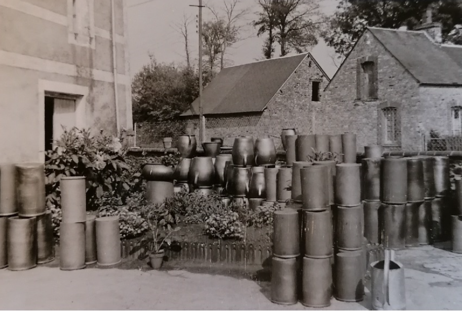 La poterie Plaisance à Noron en 1945