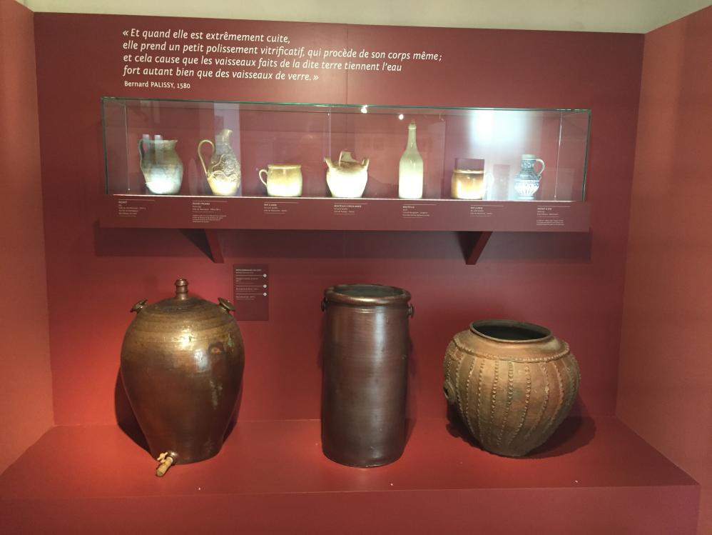Le musée présente l'histoire des poteries utilitaires en grès